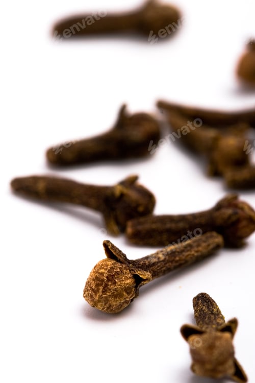 Preview: cloves