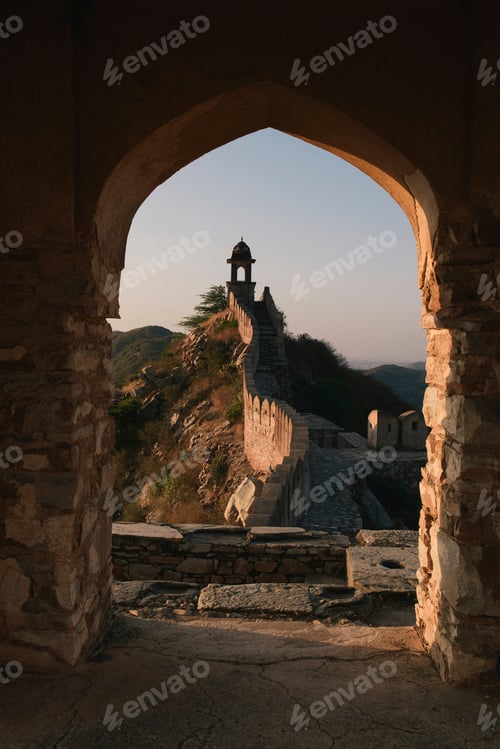 Preview: Archway view of city wall and tower, Amer Fort, Jaipur, Rajastha