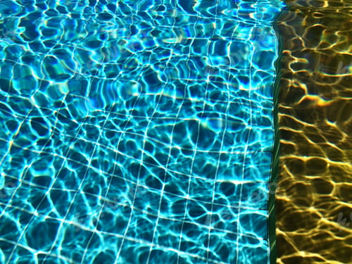 Preview: Pool water sparkling like jewels