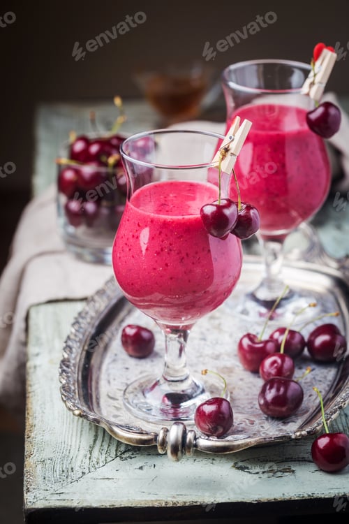Preview: Healthy cherry smoothie