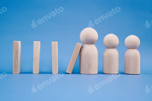 Preview: One wooden piece override the wooden figurine