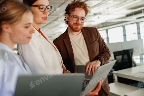 Preview: Effective Team Collaboration in a Modern Office Environment for Enhanced Productivity and Success