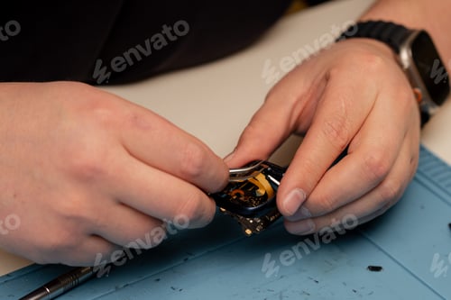 Preview: Workshop for the repair of phones and equipment Phone and equipment repairs a smart watch