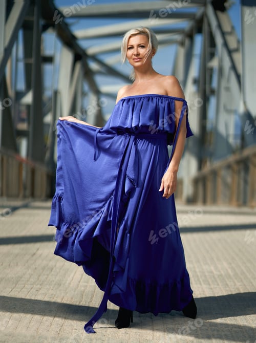 Preview: Portrait Of Adult Fashionable Elegant Woman In The City.