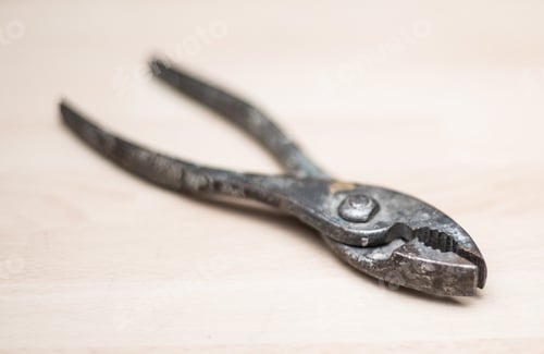 Preview: Pliers
