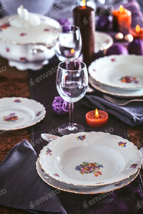 Preview: Table setting