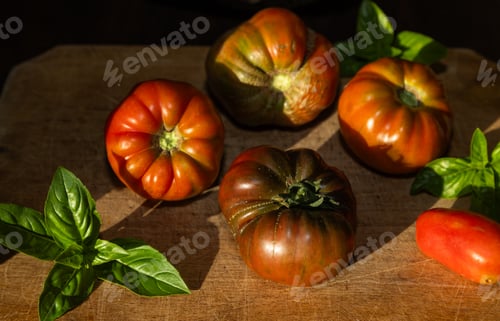 Preview: organic ripe tomatoes freshly picked