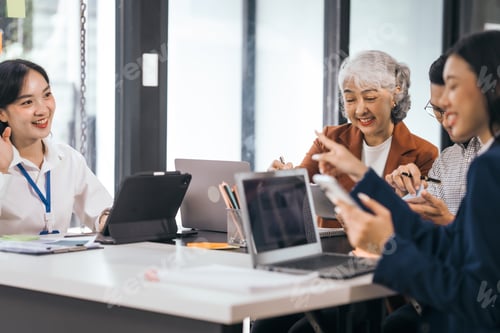 Preview: Asian people in office, group meeting in boardroom, working together, annual discuss opinions