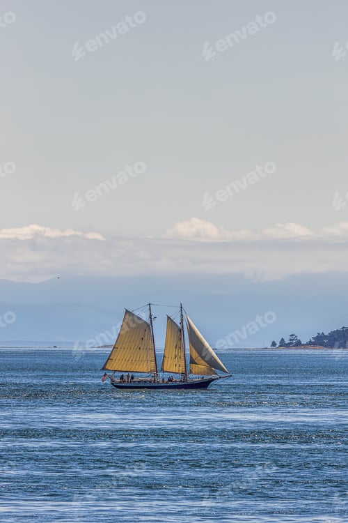 Preview: Old style sailing ship.