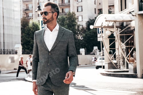 Preview: Handsome man posing in the street