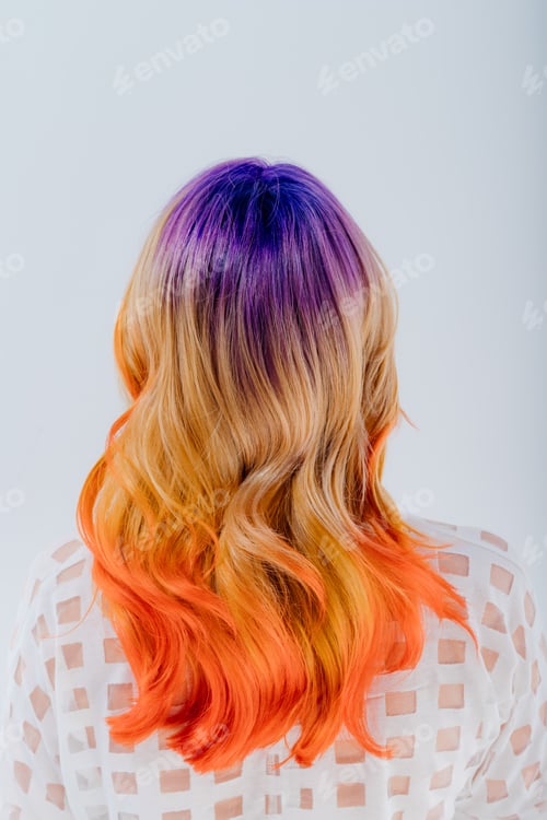 Preview: rear view, woman with colored hair. Girl with Makeup and Hairstyle