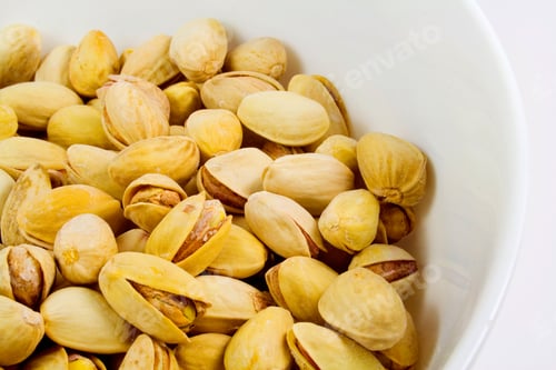 Preview: bowl of pistachios