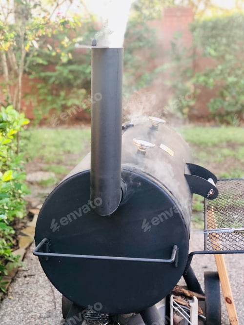 Preview: Smoker in backyard