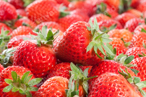Preview: Fresh Strawberries