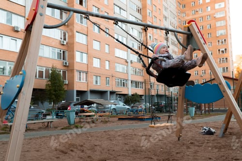 Preview: Childhood in city