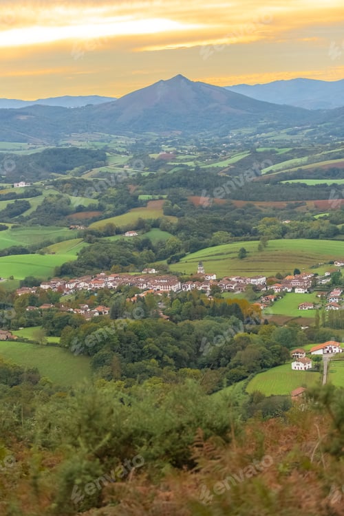 Preview: Aerial view of the village of Ainhoa