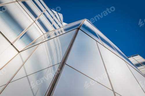 Preview: Modern futuristic office building in a big city
