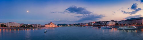 Preview: Panoramic view of Parliament building, Danube, Budapest, Hungary