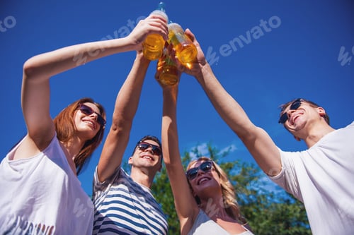 Preview: Young people resting outdoors