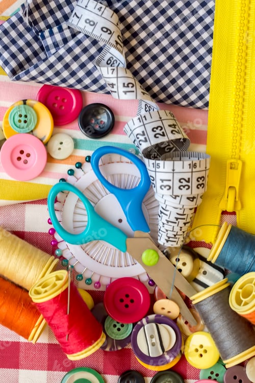 Preview: Tailor materials; colored spool rope and buttons