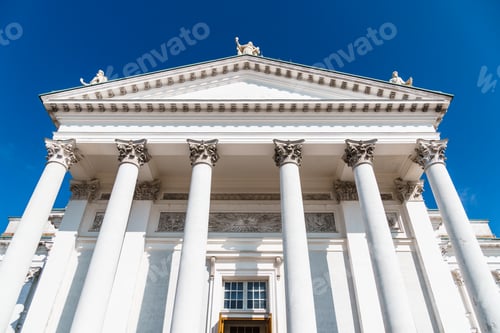 Preview: Majestic Helsinki Cathedral rises against the bright sky