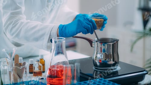 Preview: Woman Preparing Cosmetic Beauty Cream in Lab