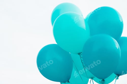 Visualização: Balões azul aquático