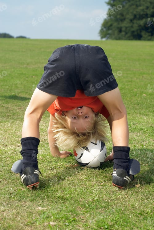 Preview: boy with rugby ball