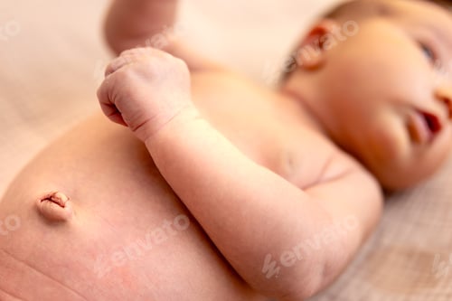 Preview: Newborn baby girl. Newborn baby close-up. Baby's navel.