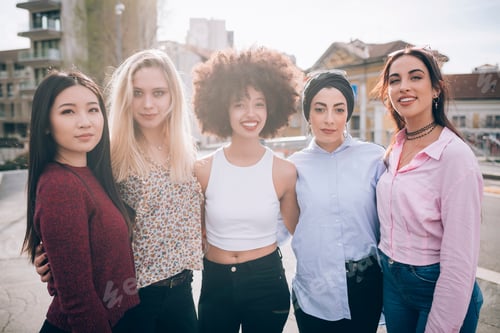 Preview: Portrait of friends in street, Milan, Italy