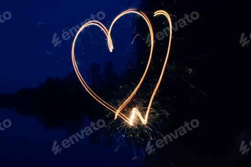Preview: Illuminated hearts