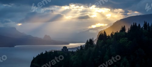 Preview: Fantastic sunrise in the Columbia River Gorge with the Vista House seen in the picture