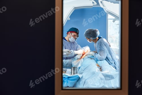 Preview: Behind the doors of the operating room, equipment and medical devices in the modern operating room.