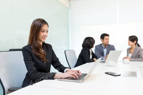 Preview: Business discussion meeting presentation briefing