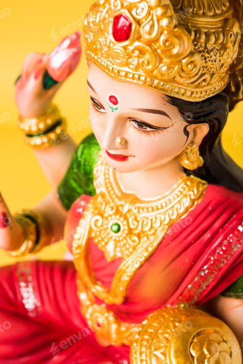 Preview: Lakshmi Idol or Laxmi Clay Idol