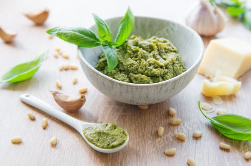Preview: Green basil pesto