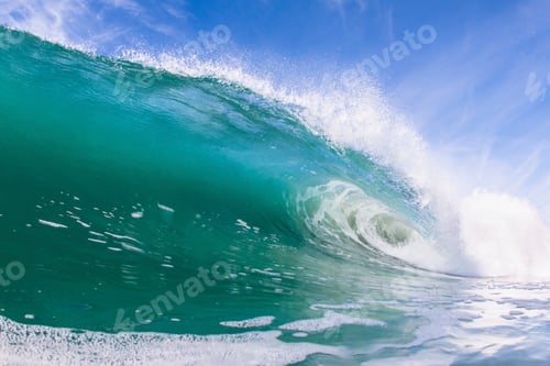 Preview: Barreling wave, California, USA