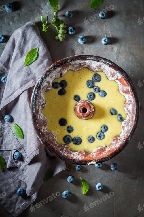 Preview: Ingredients for sweet cake with fresh blueberries