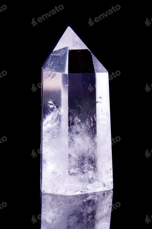 Preview: Macro mineral stone Crystal rock crystal on a black background