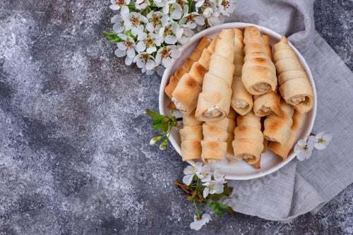 Preview: Sweet tubule or cones with cream