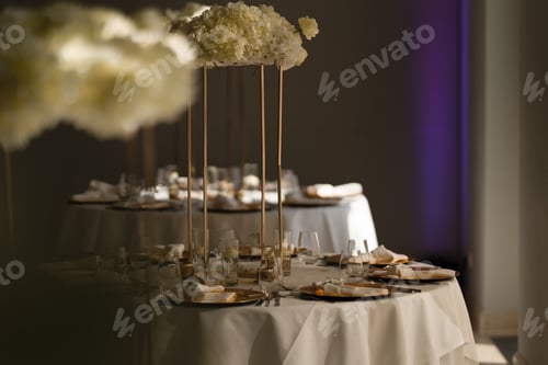 Preview: Decorated wedding table