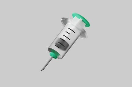 Preview: Syringe with needle and green cap