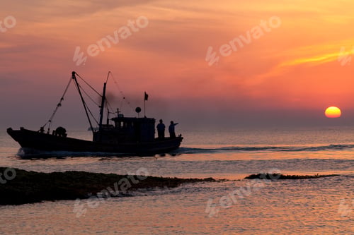 Preview: Fishing boat during sunset