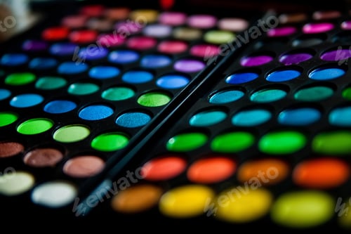 Preview: multi-colored makeup artist palette with round paints for work