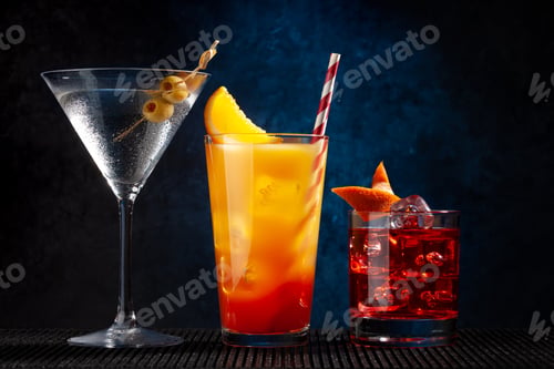 Preview: Various cocktails