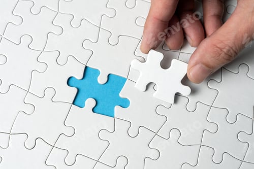 Preview: Puzzle with missing piece