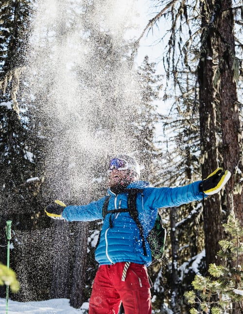Preview: Joyful moment in a winter wonderland