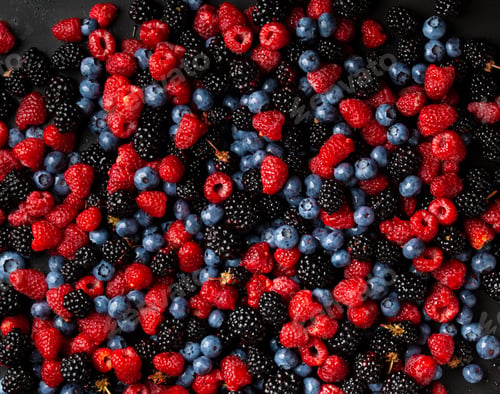 Preview: Seamless pattern with Flatley raspberry blackberry and blueberry.