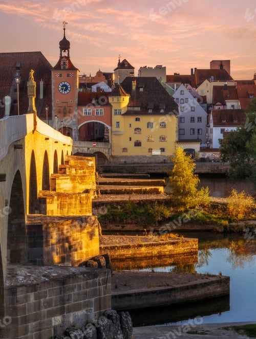 Preview: Stone bridge of Regensburg during sunset