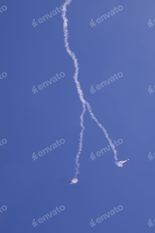 Preview: Two Skydivers Separate During Air Show